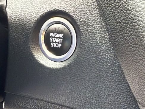 Used 2024 Toyota Corolla SE image 16