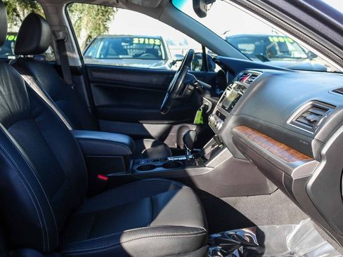 Used 2016 Subaru Outback 2.5i Limited w/ Popular Package #4 image 16