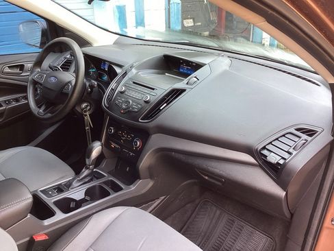Used 2017 Ford Escape S image 31