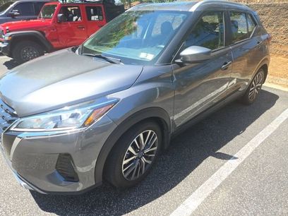 Used 2023 Nissan Kicks SV