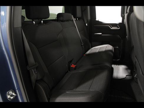 Certified 2024 Chevrolet Silverado 1500 LT AWD/4WD image 19