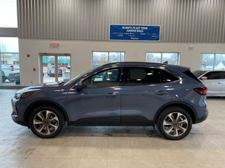 Used 2023 Ford Escape Platinum video 2