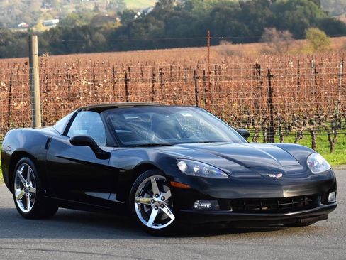 Used 2007 Chevrolet Corvette Coupe w/ Preferred Equipment Group image 6