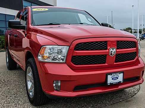 Used 2017 RAM 1500 Express w/ Express Value Package image 7
