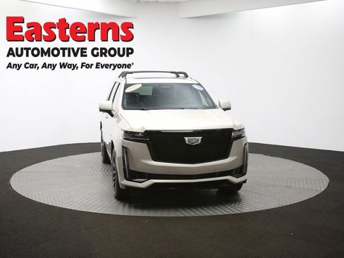 Used 2024 Cadillac Escalade Sport Platinum w/ LPO, ONYX Package image 56