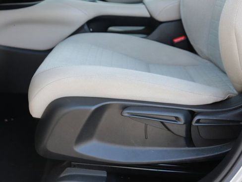 Used 2023 Honda HR-V LX image 10