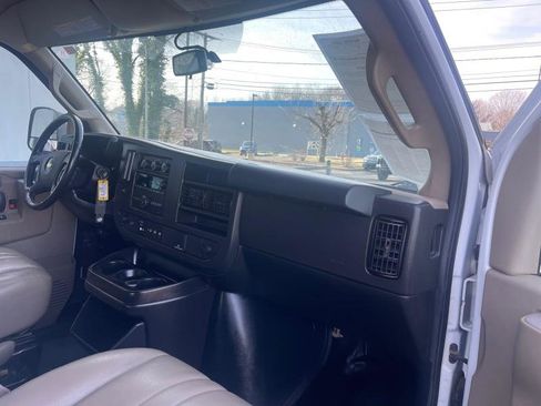 Used 2020 Chevrolet Express 2500 w/ Driver Convenience Package image 39