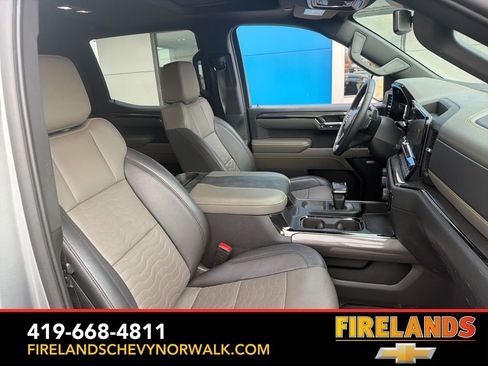 Used 2023 Chevrolet Silverado 1500 ZR2 image 45