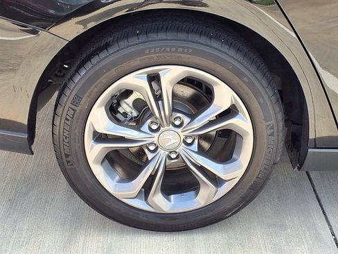 Used 2024 Honda Accord EX image 25
