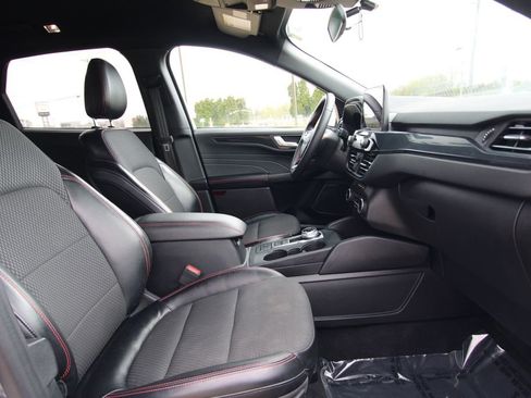 Used 2023 Ford Escape ST-Line image 8