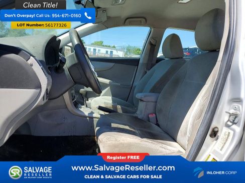 Used 2013 Toyota Corolla LE FWD image 9