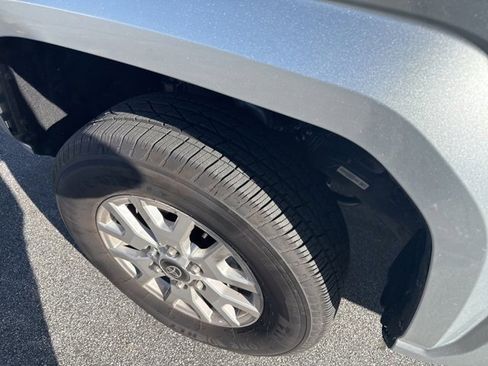 Used 2025 Toyota Tacoma SR5 image 6