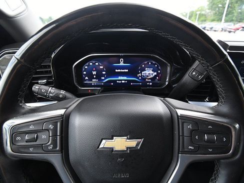 Used 2024 Chevrolet Silverado 2500 LT AWD/4WD image 17