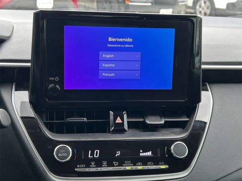 Certified 2025 Toyota Corolla LE image 18