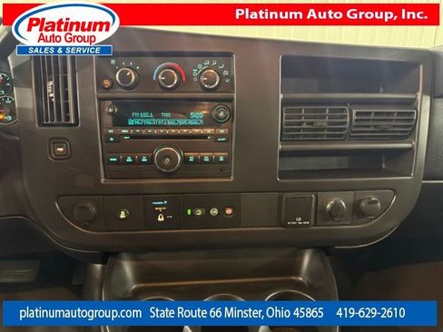Used 2016 Chevrolet Express 3500 Extended image 19