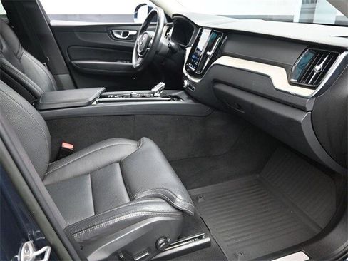 Certified 2022 Volvo XC60 B6 Inscription w/ Advanced Package image 29