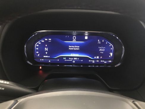 Used 2022 Chevrolet Suburban RST w/ Luxury Package image 20