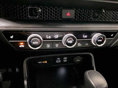 Used 2024 Honda CR-V EX image 26