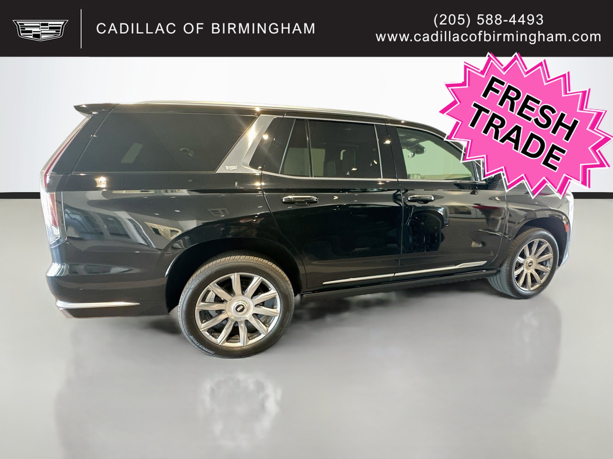 Used 2022 Cadillac Escalade Premium Luxury Platinum w/ Heavy-Duty Trailer Package AWD/4WD image 4