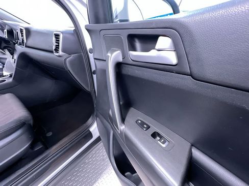 Used 2019 Kia Sportage LX FWD image 36