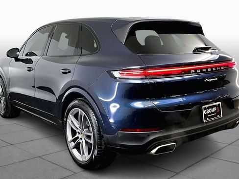 Used 2024 Porsche Cayenne image 11