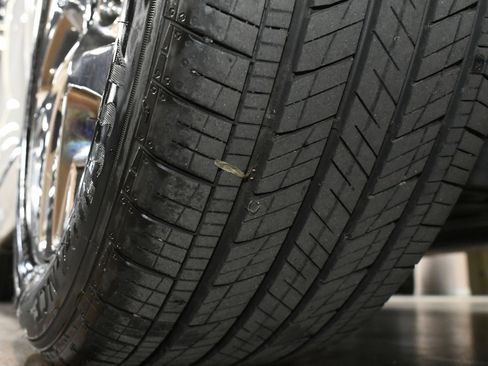 Used 2019 Kia Sorento SX image 72