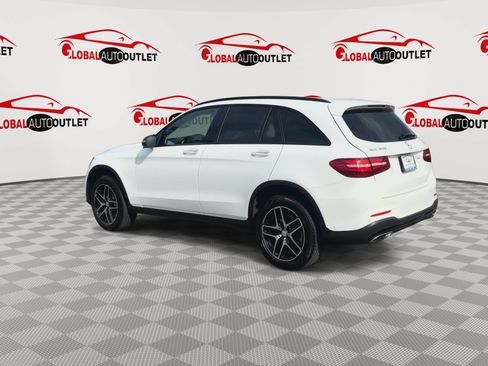 Used 2017 Mercedes-Benz GLC 300 4MATIC w/ Premium 2 Package image 6