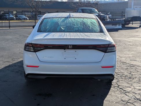 Certified 2023 Honda Accord LX image 7