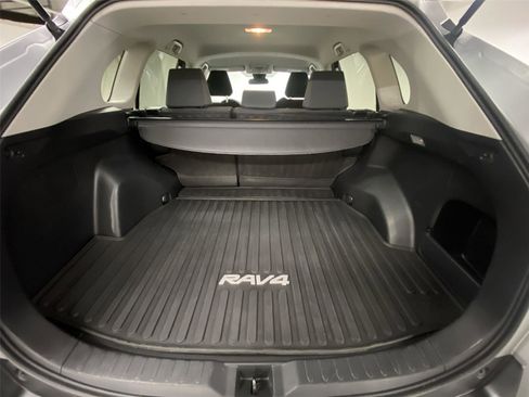 Used 2019 Toyota RAV4 LE w/ All Weather Liner Package AWD/4WD image 23