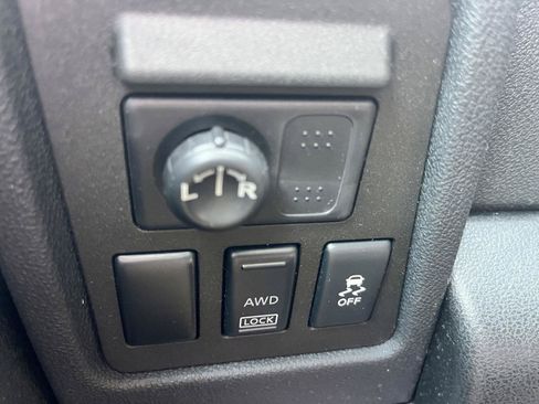 Used 2014 Nissan Rogue S w/ Convenience Package AWD/4WD image 22