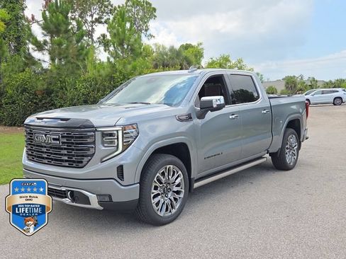 New 2026 GMC Sierra 1500 Denali Ultimate w/ LPO, Black Badging Package AWD/4WD image 2