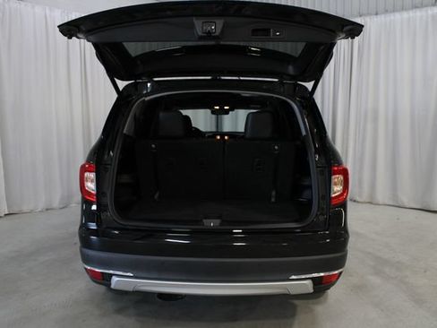 Used 2019 Honda Pilot Touring image 36