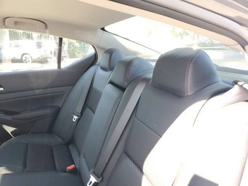 New 2025 Nissan Altima 2.5 SR image 6