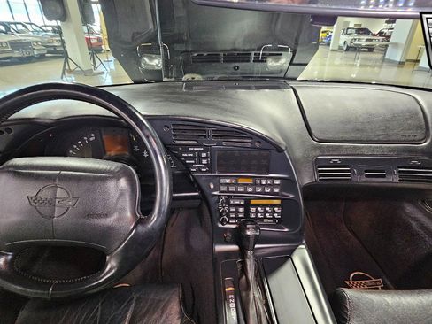 Used 1994 Chevrolet Corvette Convertible image 24
