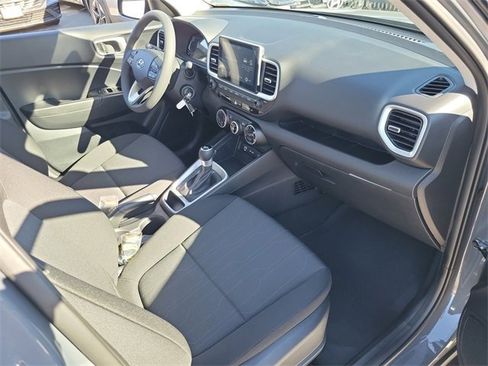New 2026 Hyundai Venue SE image 16