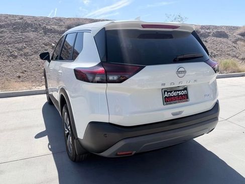 Certified 2023 Nissan Rogue SV FWD image 6