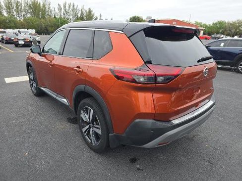 Used 2021 Nissan Rogue SL w/ Premium Package image 5