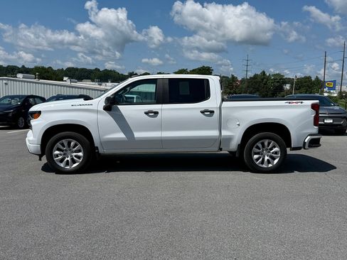 Used 2023 Chevrolet Silverado 1500 Custom AWD/4WD image 7
