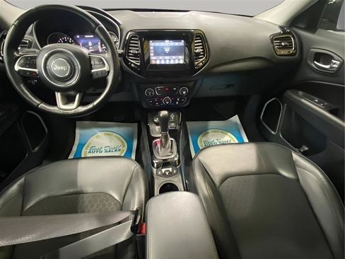 Used 2019 Jeep Compass Latitude AWD/4WD image 17