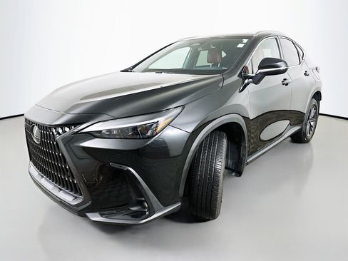 Used 2025 Lexus NX 350 AWD w/ Accessory Package (2T) image 3
