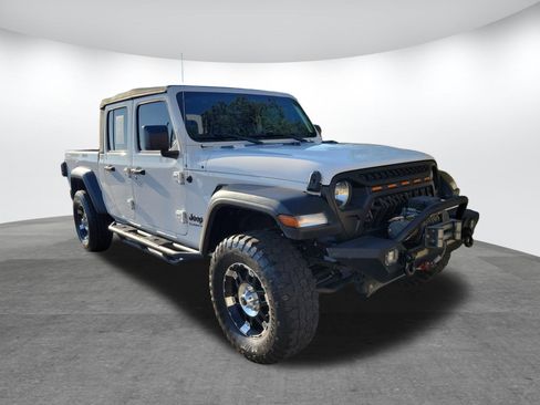 Used 2021 Jeep Gladiator Sport image 19