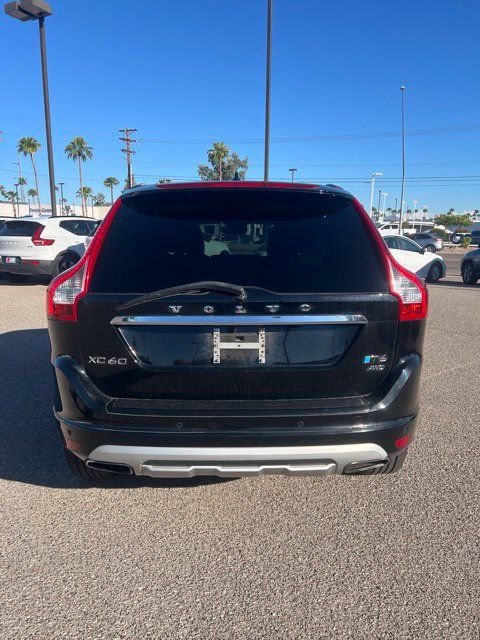 Used 2017 Volvo XC60 T6 Dynamic w/ Preferred Option Package AWD/4WD image 4