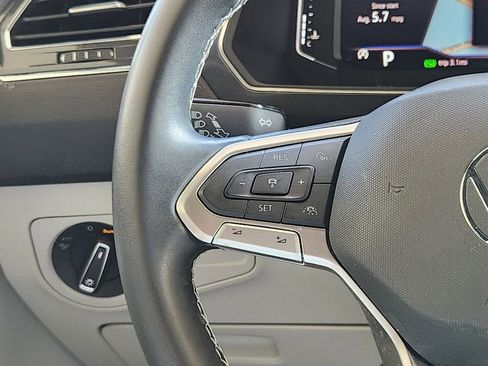 Used 2023 Volkswagen Tiguan SEL R-Line image 28