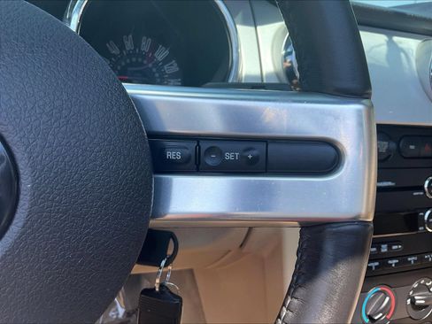 Used 2008 Ford Mustang GT RWD image 12