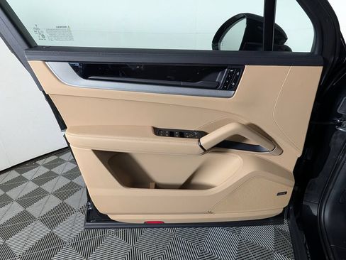 New 2026 Porsche Cayenne S AWD/4WD image 24