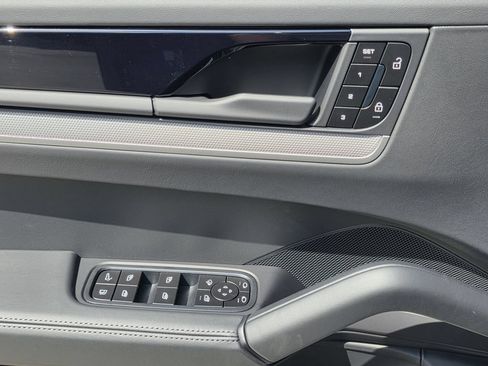 New 2026 Porsche Cayenne E-Hybrid AWD/4WD image 15