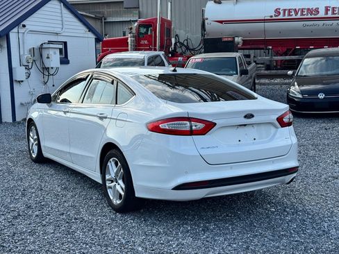 Used 2016 Ford Fusion SE FWD image 6
