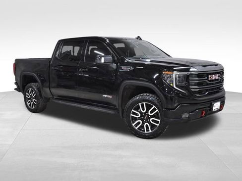 Used 2022 GMC Sierra 1500 AT4 image 4