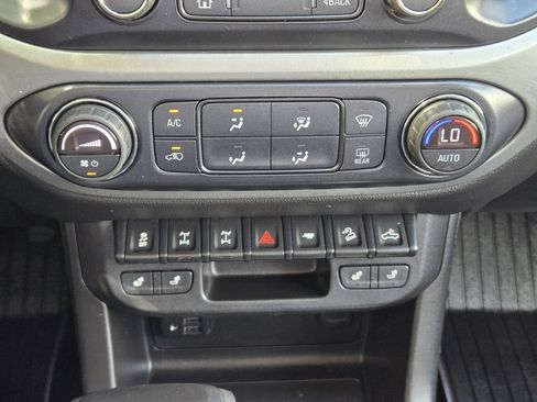 Used 2019 Chevrolet Colorado ZR2 AWD/4WD image 13