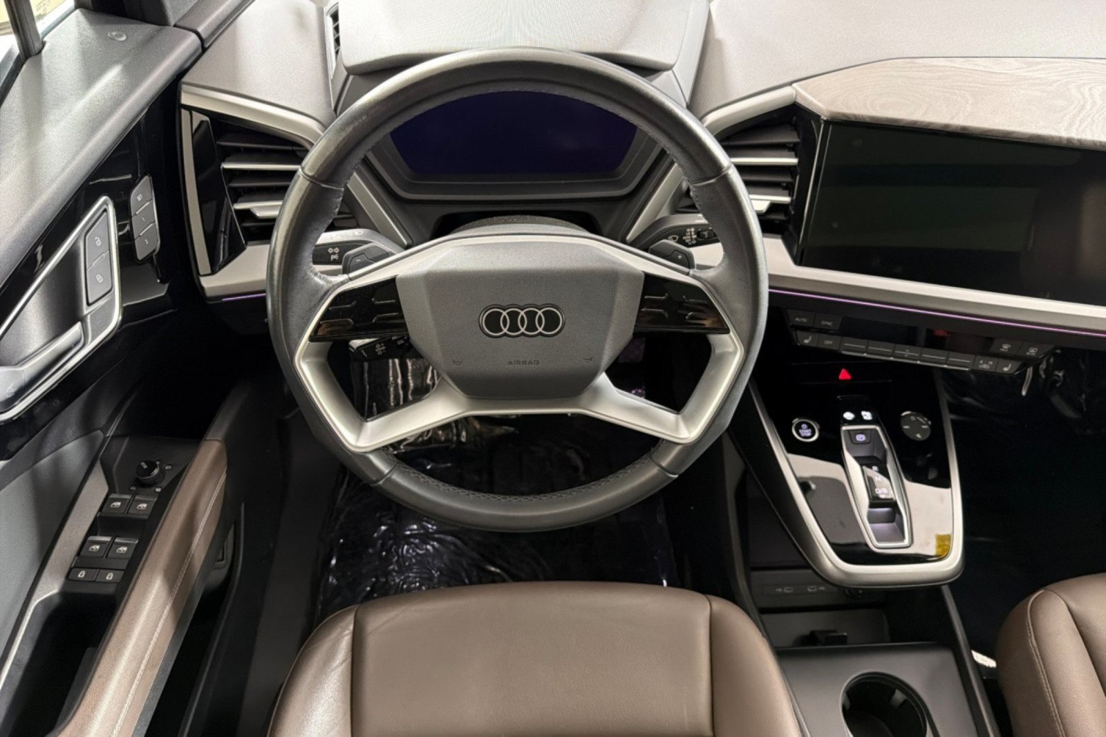 Certified 2023 Audi Q4 e-tron Premium Plus w/ Premium Plus AWD/4WD image 13